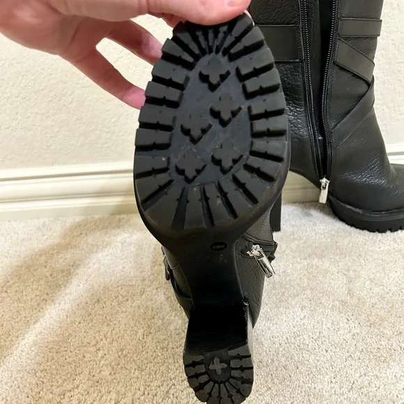 Vince Camuto Elison Luge Sole Bootie - Picture 7 of 15